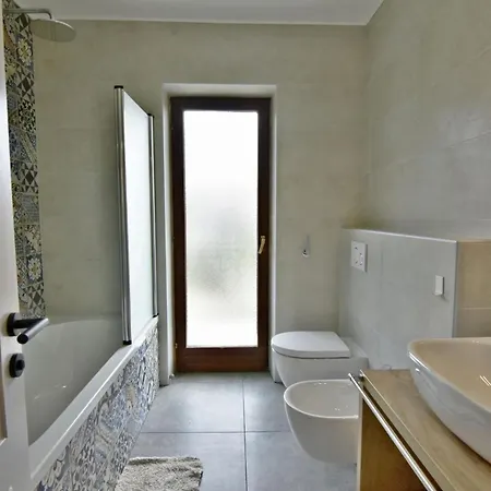 Two-story For In Valica Mazurija