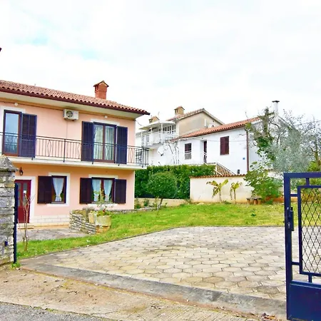 Two-story For In Valica Mazurija